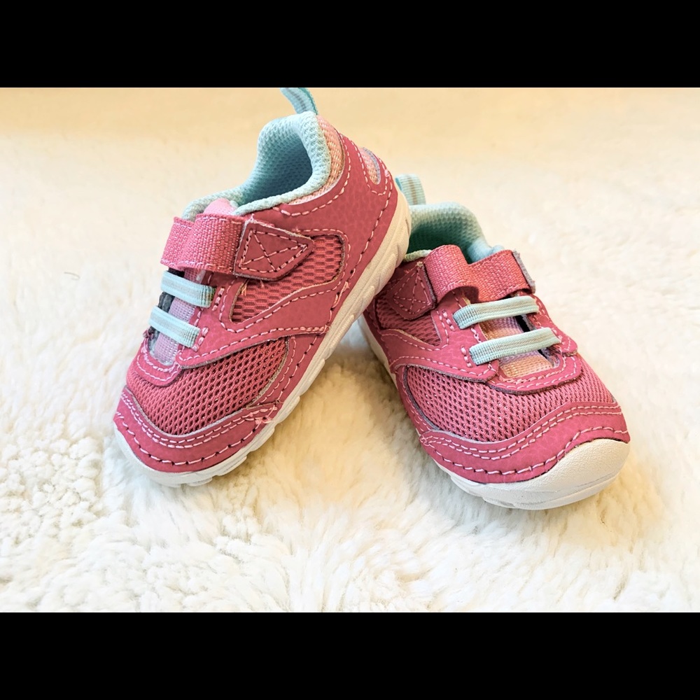 Stride rite Soft Motion Size: 3M Color:Pink